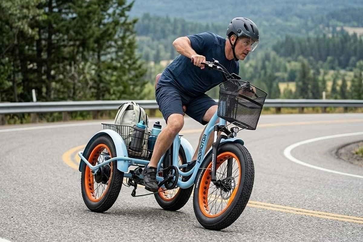 Technical Overview of the Addmotor U-Trike U-750 Tilting Electric Tricycle