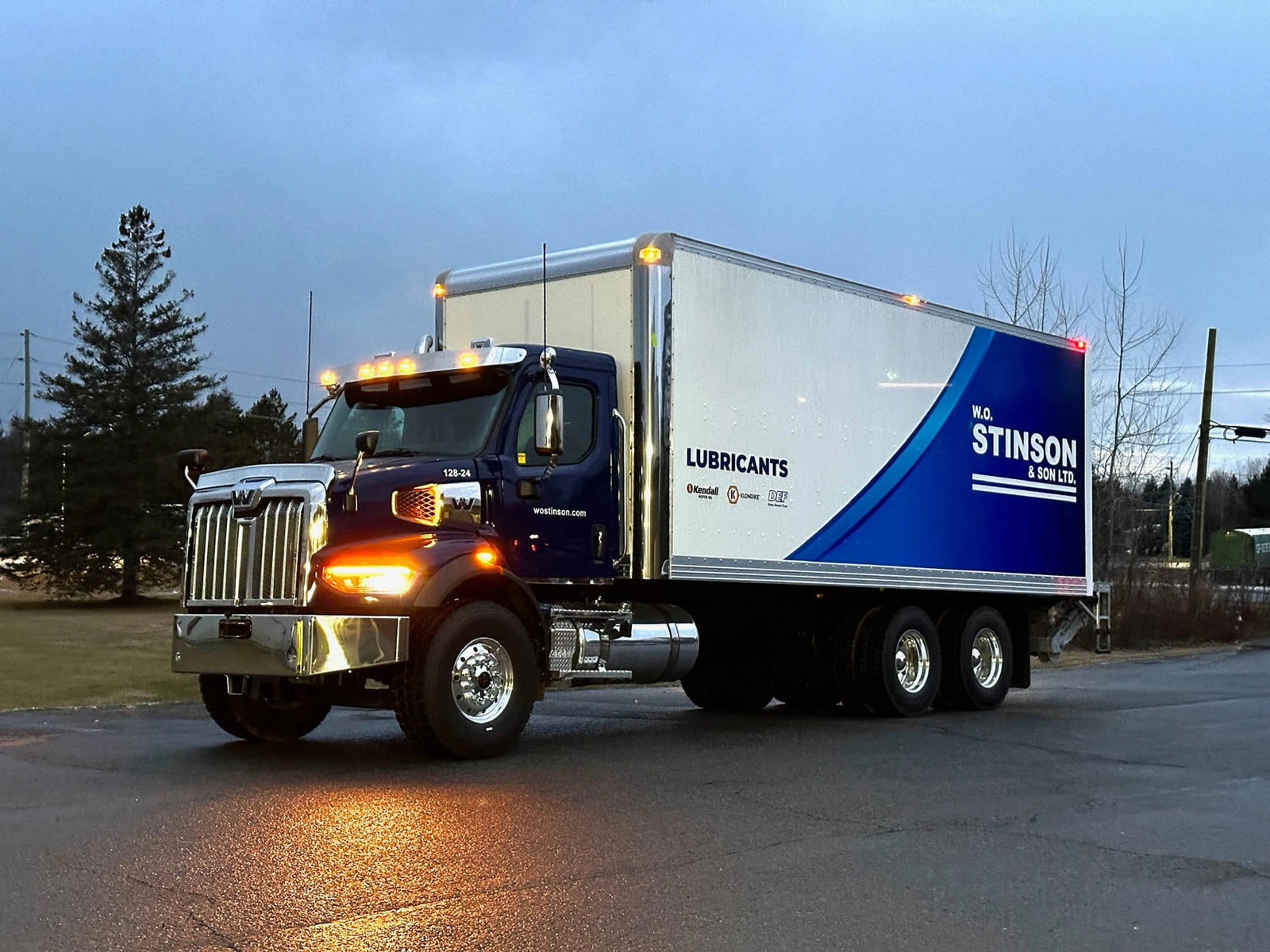 Box Truck Vinyl Wraps NYC: Cost, Design, Installation Guide 